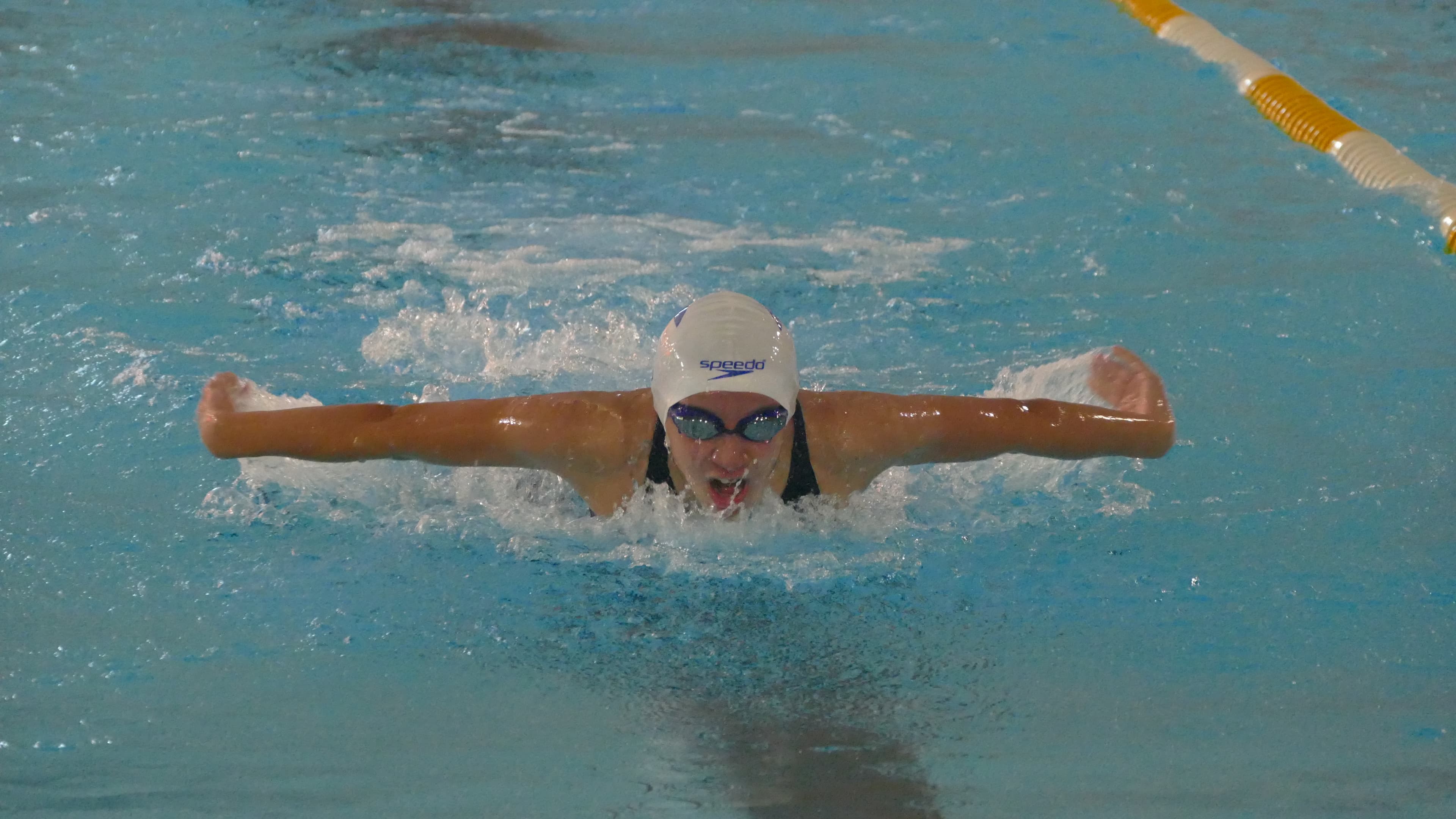 hero swimmer