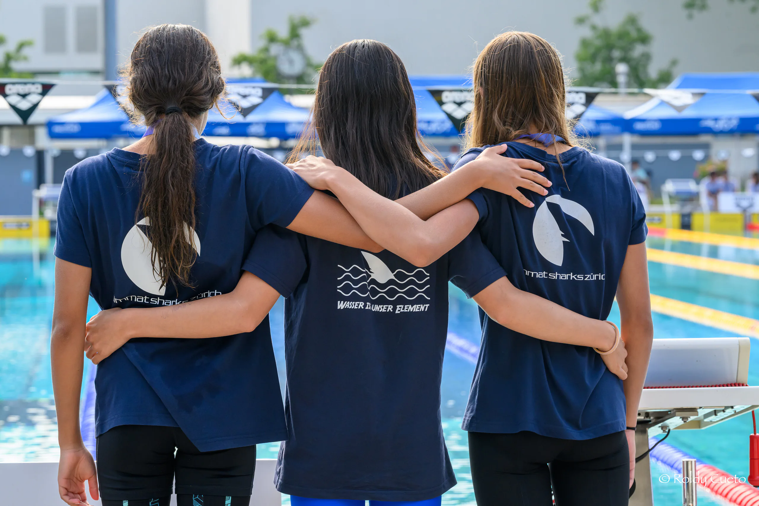 hero swimmer
